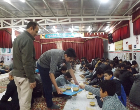 برگزاری مراسم پذیرایی از دانش آموزان آموزشگاه محروم شهید کاوه